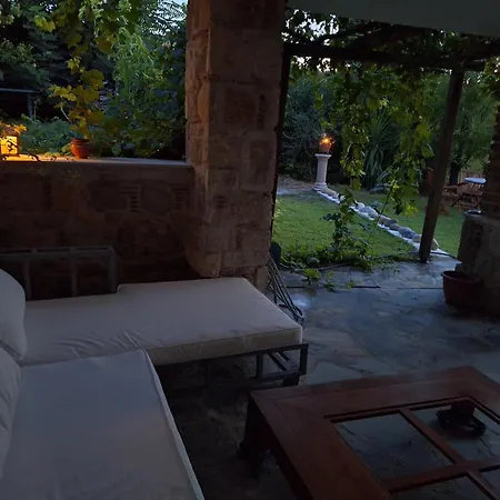 Tatil Evi Garden House Kristi Possidi