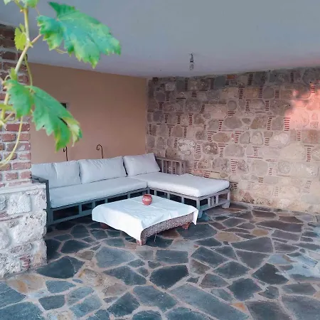 Nyaraló Garden House Kristi *
